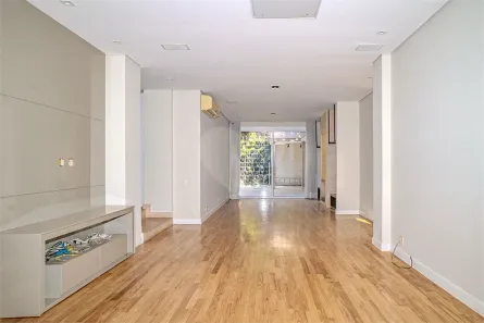 Sobrado com 4 Quartos para alugar, 400m² no Alto de Pinheiros, São Paulo