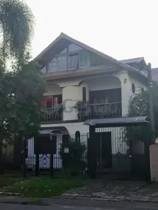 Sobrado com 3 Quartos para alugar, 300m² no Igara, Canoas