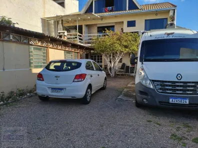 Sobrado com 6 Quartos à venda, 210m² no Sítio Cercado, Curitiba