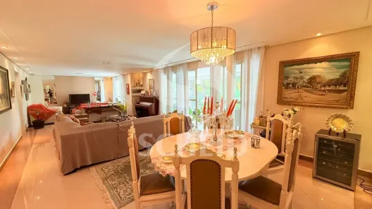 Apartamento com 3 Quartos para alugar, 185m² no Chácara Gaivotas, São Paulo