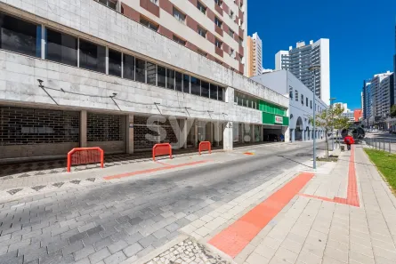 Ponto Comercial à venda, 710m² no Água Verde, Curitiba