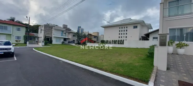 Lote/Terreno à venda, 291m² no Itacolomi, Balneário Piçarras
