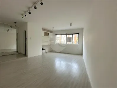 Sala Comercial para alugar, 32m² no Vila Andrade, São Paulo