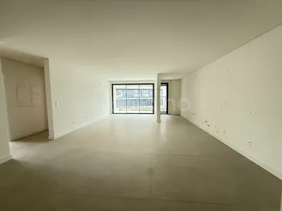 Apartamento com 3 Quartos à venda, 130m² no Jurerê, Florianópolis