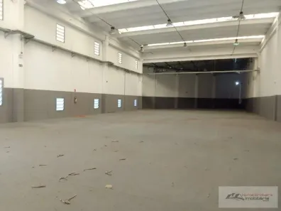 Galpão/Depósito/Armazém para alugar, 647m² no Jardim Planalto, Jundiaí