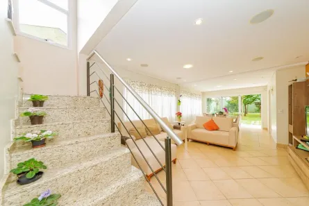 Casa com 4 Quartos à venda, 228m² no Uberaba, Curitiba