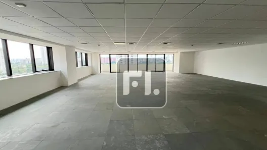 Sala Comercial para alugar, 205m² no Várzea da Barra Funda, São Paulo
