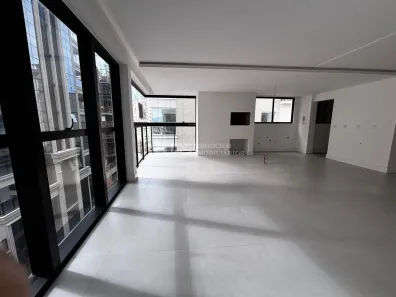 Apartamento com 3 Quartos à venda, 128m² no Meia Praia, Itapema