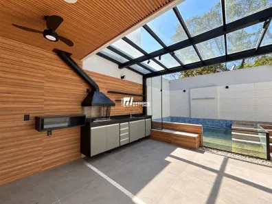 Casa de Condomínio com 4 Quartos à venda, 240m² no Conjunto Residencial Redenção, Nova Iguaçu