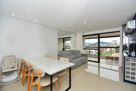 Apartamento com 3 Quartos à venda, 92m² no Balneário, Florianópolis