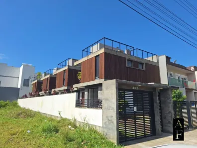 Sobrado com 2 Quartos à venda, 92m² no Centro, Garopaba