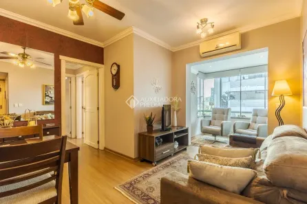 Apartamento com 2 Quartos à venda, 64m² no Passo da Areia, Porto Alegre