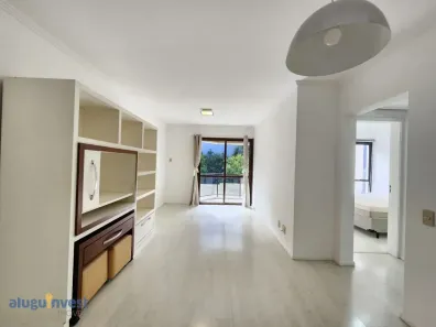 Apartamento com 2 Quartos para alugar, 70m² no Centro, Florianópolis