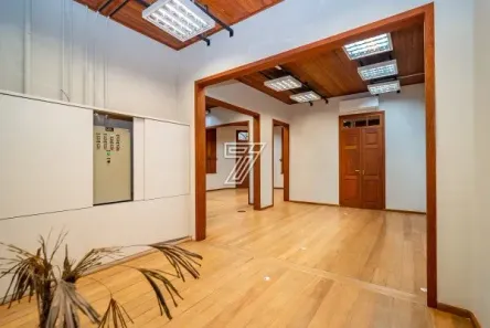 Casa com 5 Quartos à venda, 414m² no Centro, Curitiba