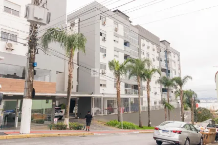 Apartamento com 2 Quartos à venda, 65m² no Praia Comprida, São José