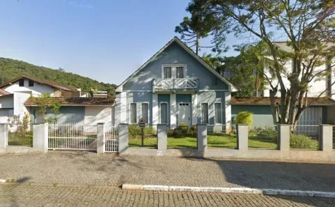 Casa com 3 Quartos à venda, 230m² no Saguaçu, Joinville