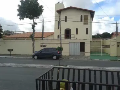 Casa com 6 Quartos à venda, 300m² no Sapiranga-Coité, Fortaleza