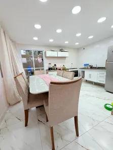 Sobrado com 3 Quartos à venda, 84m² no Jardim Carlos Cooper, Suzano