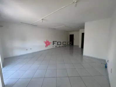 Ponto Comercial para alugar, 49m² no Jardim das Indústrias, São José dos Campos