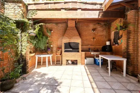 Sobrado com 4 Quartos à venda, 257m² no Vila Madalena, São Paulo