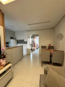 Casa com 2 Quartos para alugar, 48m² no Shopping Park, Uberlândia