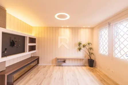 Casa com 3 Quartos para alugar, 120m² no Barreirinha, Curitiba
