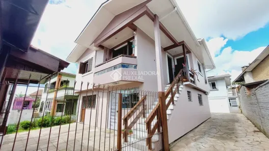 Casa com 3 Quartos à venda, 182m² no São Ciro, Caxias do Sul