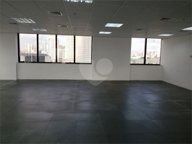 Sala Comercial para venda ou aluguel, 162m² no Parque Industrial Tomas Edson, São Paulo