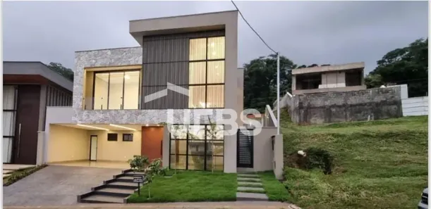 Sobrado com 4 Quartos à venda, 279m² no Jardins Nápoles, Senador Canedo