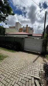 Casa com 3 Quartos para alugar, 150m² no Água Verde, Curitiba