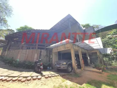 Sobrado com 3 Quartos à venda, 212m² no Caraguatá, Mairiporã