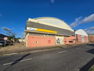 Galpão/Depósito/Armazém para alugar, 2000m² no Navegantes, Porto Alegre