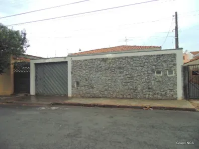 Casa com 3 Quartos à venda, 174m² no Vila Xavier (Vila Xavier), Araraquara