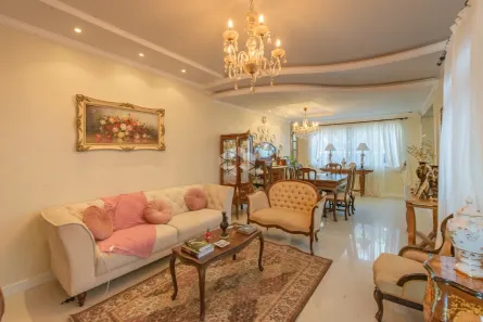Casa com 3 Quartos à venda, 280m² no Vila Assunção, Porto Alegre