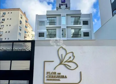 Apartamento com 2 Quartos à venda, 49m² no Tabuleiro, Camboriú