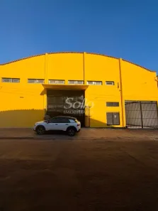 Sala Comercial para alugar, 900m² no Tibery, Uberlândia