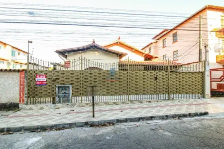 Casa com 2 Quartos para alugar, 60m² no Novo Eldorado, Contagem