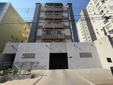 Apartamento com 3 Quartos para alugar, 90m² no Zona 07, Maringá