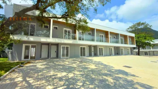 Casa de Condomínio com 2 Quartos à venda, 92m² no Armação do Pântano do Sul, Florianópolis