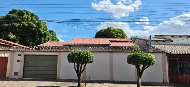 Casa com 3 Quartos à venda, 250m² no Jardim Mariliza, Goiânia