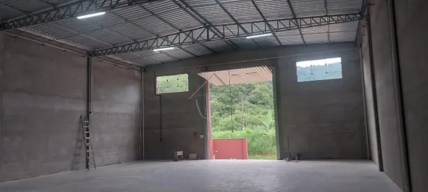 Galpão/Depósito/Armazém para alugar, 325m² no Nereu Ramos, Jaraguá do Sul