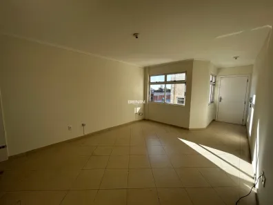Apartamento com 3 Quartos para alugar, 98m² no Niterói, Canoas