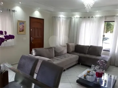 Casa de Condomínio com 3 Quartos para alugar, 168m² no Horto Florestal, São Paulo