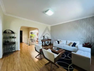 Casa com 3 Quartos à venda, 270m² no Vila Nogueira, Campinas