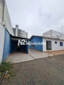 Casa com 1 Quarto à venda, 360m² no Santa Mônica, Uberlândia