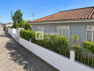 Casa com 3 Quartos para alugar, 102m² no Abraão, Florianópolis