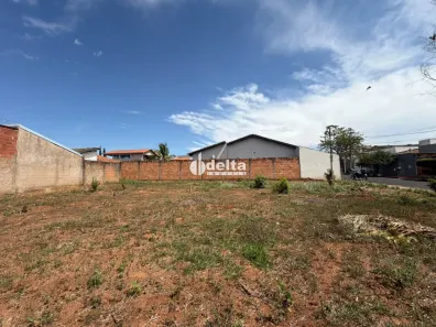 Lote/Terreno à venda, 375m² no Jardim Europa, Uberlândia
