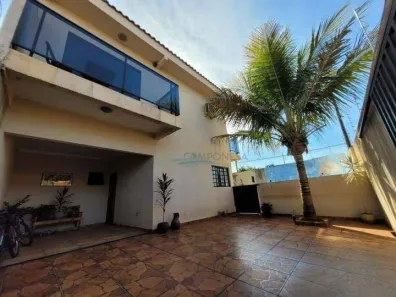 Sobrado com 3 Quartos à venda, 130m² no Califórnia, Londrina
