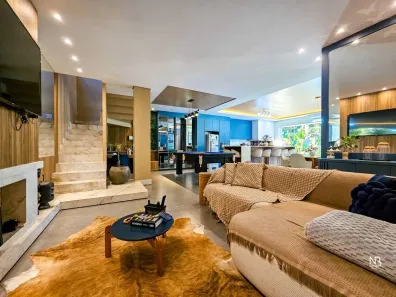 Casa com 3 Quartos para alugar, 233m² no Centro, Gravataí