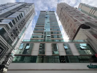 Apartamento com 3 Quartos à venda, 141m² no Meia Praia, Itapema